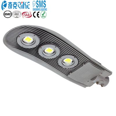 China LED Road Lamp 120W Outdoor Street Light Avenue Lighting Classic Cobra Head LED Street Light for sale