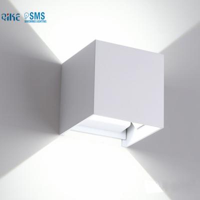 China Up down lighting wall surface mount wall bracket light led wall lights white black housing 2*3W 2*5W for sale