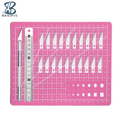 China Professional Leather Handmade Product Tool Leather Craft Edge Creasing Sewing DIY Creasing Work Tool Set A5 Cutting Board 15cm Pink Steel Ruler for sale