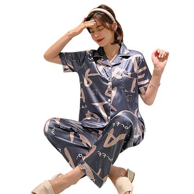 China 2021 Breathable Spring And Summer Short Sleeved Soft Silk Pants Pajamas Women Set for sale