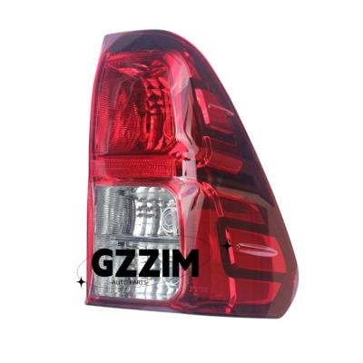 Chine Toyota Hilux 2015 accessoires de voiture Car Light LED feux arrière lumière rouge à vendre