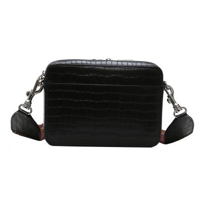 China Fashion New Arrival High Quality Genuine Alligator Pattern Genuine Leather Shoulder Bag Designer With Wide Shoulder Strap For Girls 20cm Black for sale