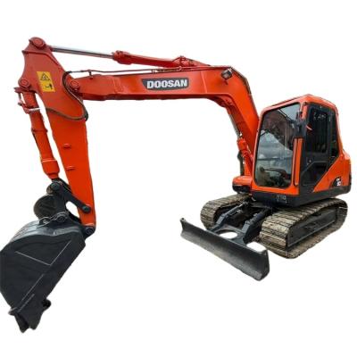 China New Used Doosan DX80 Excavator 8 Tons Small Excavator Backhoe Construction Machinery With Pushing Shovel Crushing Hammer 0.3M™ ³ for sale