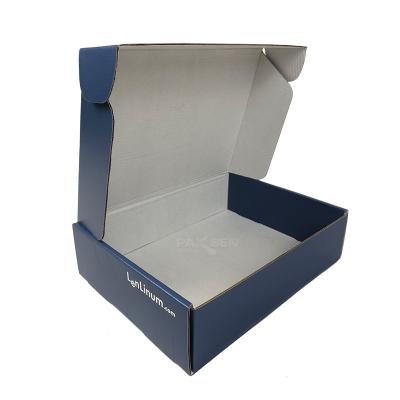 China Recycled Double Sided White Corrugated Ad Box Materials Goods Materials T-shirt Custom Ad Boxes For Clothing for sale