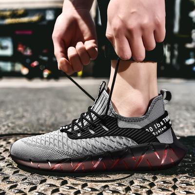 China New Fashion Trend Men's Sports Shoes Fashionable Contact Sneakers Lightweight Breathable Mesh Running Sneakers Men's Flying Woven Sneakers for sale