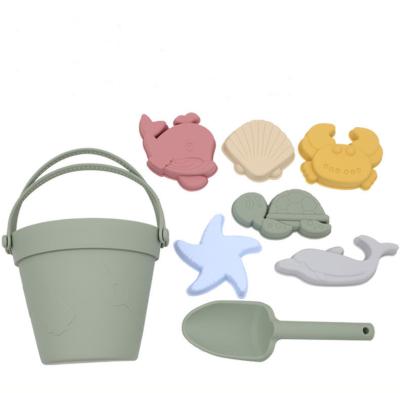 China BPA FREE Portable Silicone Sand Bucket Toys Quality Customized Baby Kids Silicone Beach Toys 14.5*14.5cm for sale