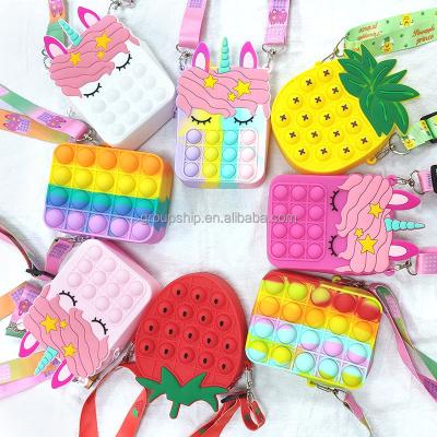 China Hot Wholesale New Silicone Handbag Pocket Pencil Wallet Bubble Bubble Snap Sensory Doll Case Doll Case Bag 8.6*4*11cm for sale