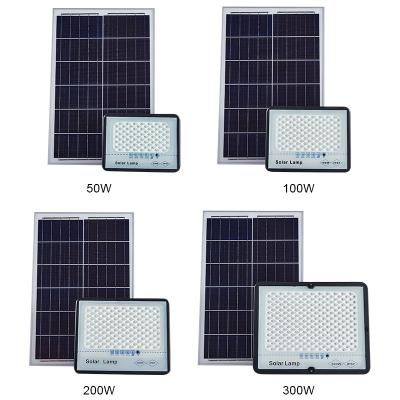 China New design smart ip65 waterproof aluminum outdoor solar led flood light 25w 40w 60w 100w 200w 300w for sale