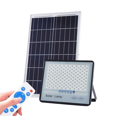 China Aluminum outdoor waterproof housing ip67 10w 20w 30w 50w 100w solar smart energy saving led flood light for sale