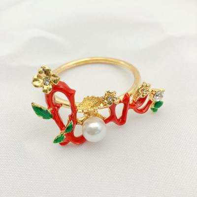 China Valentine's Day New Design LOVE Shape Pearl Stocked High Quality Napkin Ring for sale