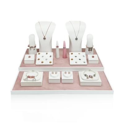 China 2022 Hot Sale Luxurious Luxury Jewelry Display Rack Earring Necklace Display Tray Ring Jewelry Display Earrings for sale