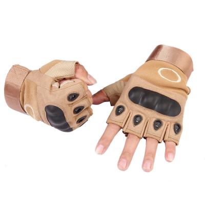 China Outdoor Mountaineering Fitness Military Training Boxing Recycling Bellies Half Finger Sports Gloves Special Forces Tactical Male Combat Gloves for sale