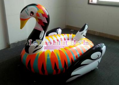 China La piscina inflable del verano flota el cisne inflable gigante de la edición de encargo del artista en venta