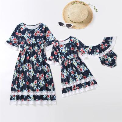 China QUICK-DRY Family Clothes Round Neck Floral Print Dress Lace Matching Matching Quilting Parent-child Dress for sale