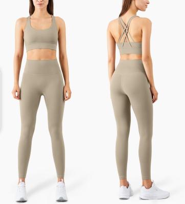 China 2023 Hot Selling Running Yoga Suit Breathable Women Yoga Leggings Workout Wear Sports Wear Gym Fitness Set for sale