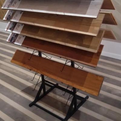 China Steel Wall Beam Metal Display Rack Customized Line Type Floor Wood Display Rack for sale