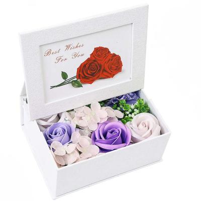 China Luxury Flower Rose Box Flowers Packaging Recyclable Luxury Paper Box Square Flower for sale