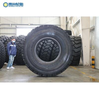 China Wholesale Good Quality TBR Tires 18R33TruckTyreWith Low Price 18.00R33 for sale