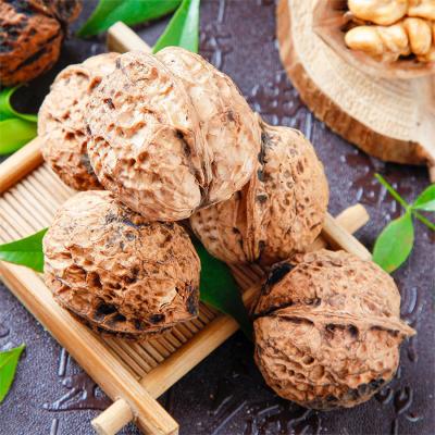 China Dried Raw Walnut Shelled Yunnan Origin Raw Walnut Vegan Packed With Nutrients Health Benefits Food for sale