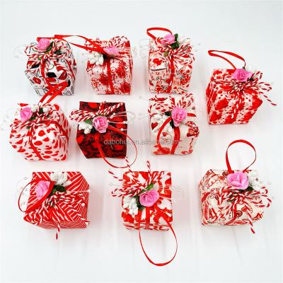 China Popular DIY Popular Wholesale Custom Styles Foam Hanging Giftbag For Valentines Day Gifts for sale