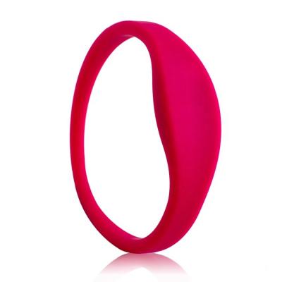 China RFID Silicone Rubber Silicone Customized Wristband for sale