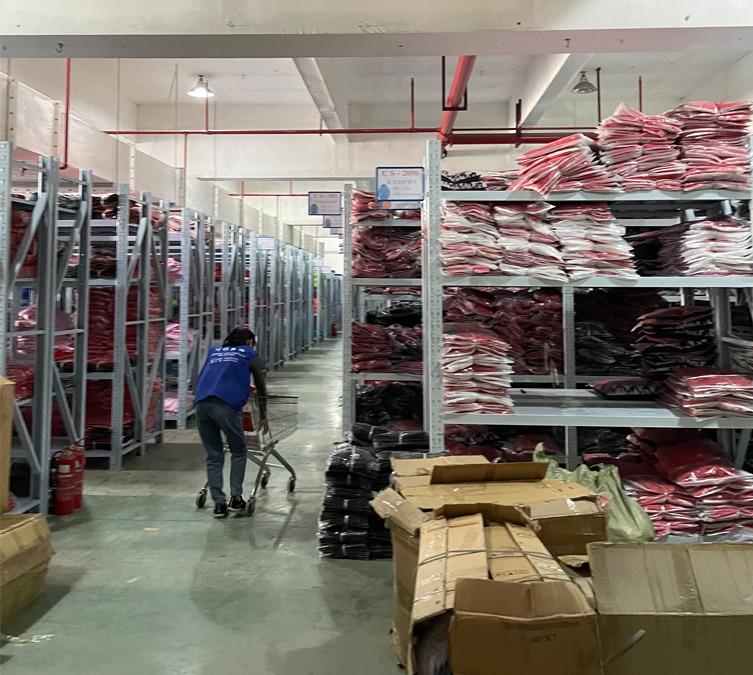 Verified China supplier - Yiwu Pilihang Garment Co., Ltd.