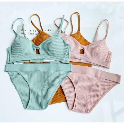 China Hot style QUICK DRY ribbed thin bra set with insert without underwire for sheer girls and cotton girls underwear for sale