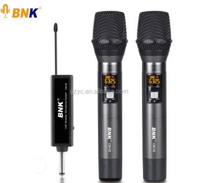 China Handheld Dual Channel Wireless Microphone Mini Universal Usb Microphone BNK Ultra High Frequency Microphone CM-01 for sale