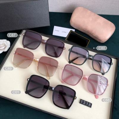 China Fashion sunglasses 2022 new fashion European American big letter c big eyewear brand sunglasses for sale