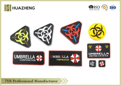 China Insignia coloreada ropa Resusable, remiendos divertidos del PVC del OEM del velcro en venta