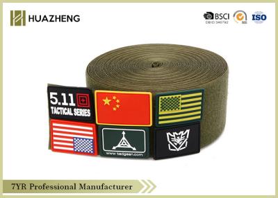 China El velcro suave del silicón/Pvc Badges con diversa bandera nacional en venta