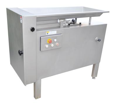 China CE Standards Professional Meat Dicer Machine Stainless Steel 350 Kg / Hr Capacity for sale