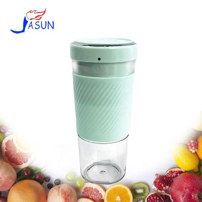 China High Efficiency Multifunctional Protable Usb Blender USB Rechargeable Portable Mini Juicer Cup For Smoothies Travel Water Bottles Blender Squeezer for sale