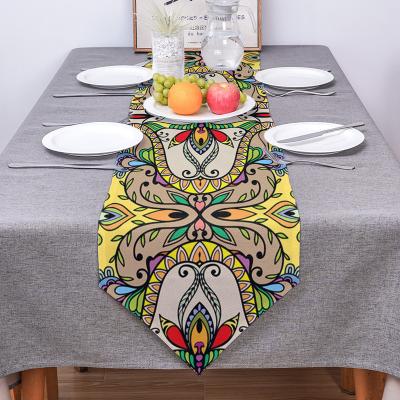 China Table Runner Viable Popular Style Fabric High Quality Custom Printed Floral Place Mat On Table for sale