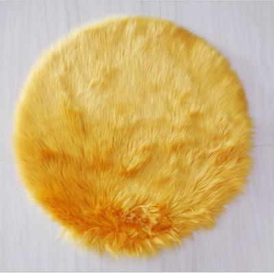 China Fashion And Warmth Washable Faux Wool Rug for sale