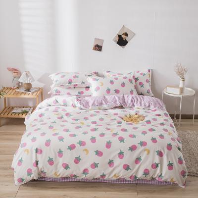 China 100% Polyester Anti-Static Brushed Bedding Set With Small Heart Print Duvet Cover Set for sale