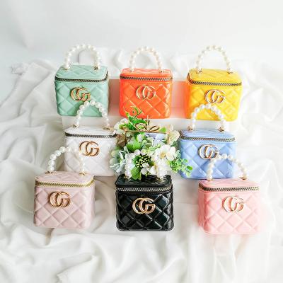 China 2021 PVC Candy Girls Handbags Women Mini Handbag Kids Jelly Purse Fashion Jelly Bags for sale