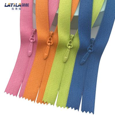 China Layila Manufacturer Direct Selling Invisible Full Color Zipper 5# Zipper for sale