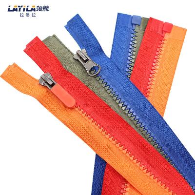 China Wholesale Customized Auto Lock Design Zipper Each Colored Charm Teeth Auto-lock Clothing Accessories Zippers Production for sale