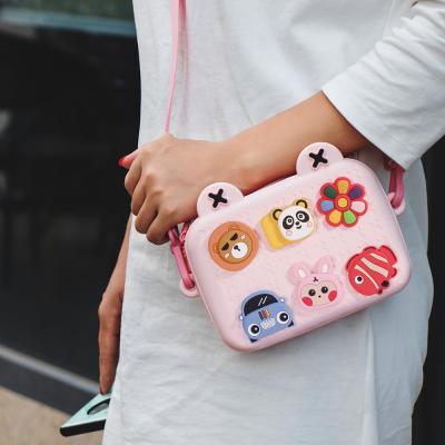 China Super Cute Custom Anti-theft Women's Super Anti-theft Fashion Cartoon Quality Body Shoulder Bag Fashion Coin Purse Silicone Cross Handbag for sale