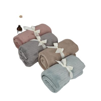 China QUICK DRY Custom Color Difference Quality Soft Flannel Decorative Single Winter Blankets for sale