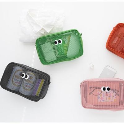 China Fashoion Cute Eyes Large Travel Mesh Makeup Beauty Case Pouch Zipper Pouch Clear Female Toiletry Cosmetic Bag for sale