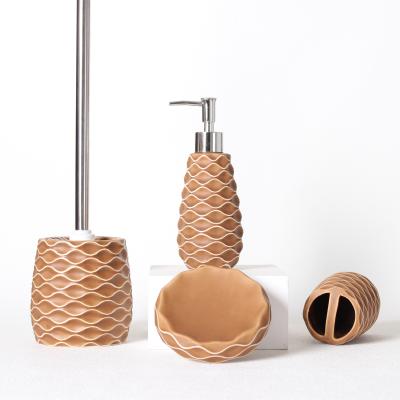 China Sustainable 4PCS Bathroom Decor 3D Luxury Lines Well Touch Ceramic Bath Accessories Set for sale