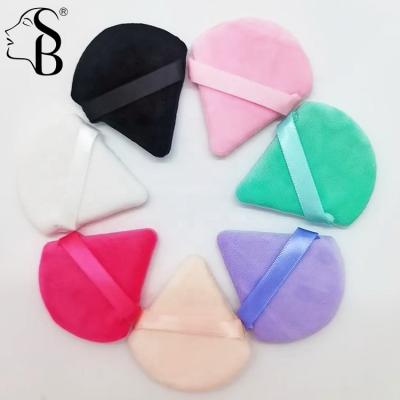 China Custom Triangle Powder Sponge Logo Soft Material Makeup Puff Puff With Strap Black White Pink for sale