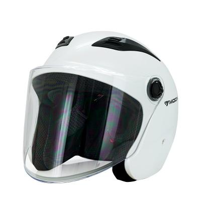 China MOON 2022 Motor Crusaders Wholesale Cooling Dot Motorcycle Helmet Modular Half Full Cover for sale