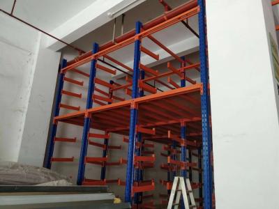 China Steel Q235 Cantilever Mix Mezzanine Industrial Warehouse Racks For PVC Carpet for sale