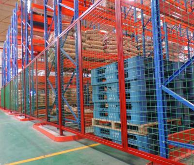 China Pharmacy Heavy Duty Metal Storage Wood Pallet Racks / Van Heavy Racking for sale