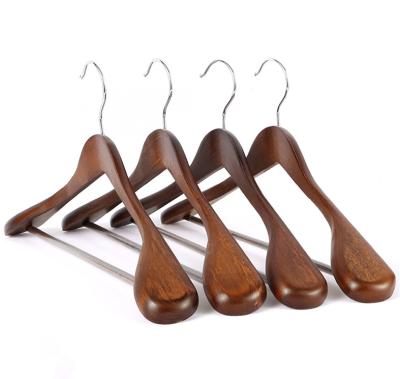 China Wholesale Modern Luxury Wide Shoulder Hotel Clothing Suit Wooden Hanger for sale