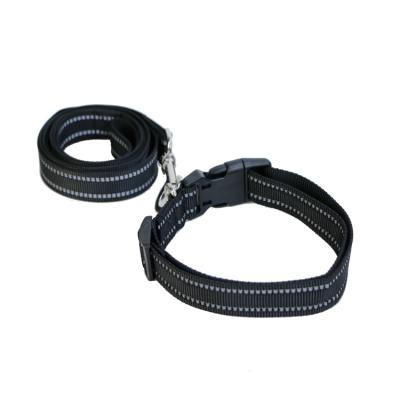 China Training Reflective Products Pet Collars Leashes Safety Reflective Dog Collar And Leash At Night for sale