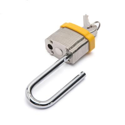 China Rigid steel lock beams provide excellent protection against theft even locked steel laminated waterproof 40mm toughened padlocks for sale